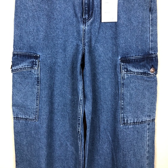 Forever 21 • Wide Leg Cargo Jeans - Picture 5 of 14
